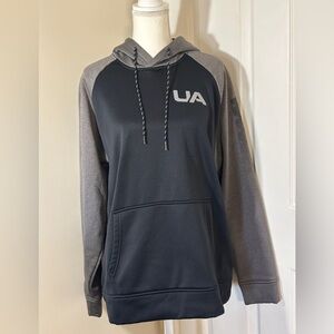 Men’s Under Armour hoodie.